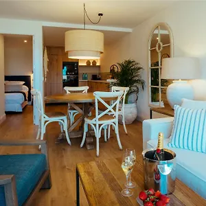 https://aiguablava-luxury-apartments.topcostabravahotels.com